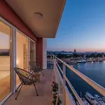 Amazing View 아파트 자다르